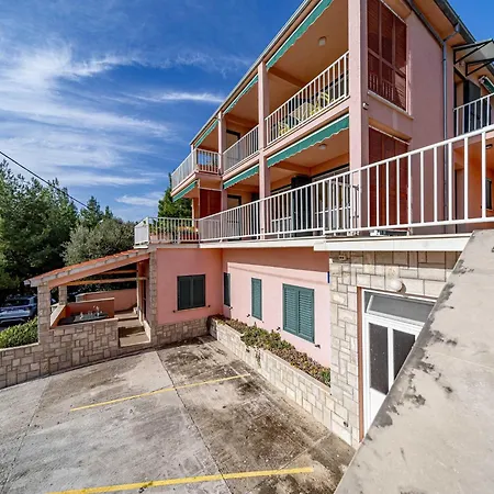 Gora Seaview - 4 *